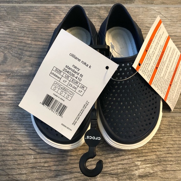 *SOLD* NWT Citilane Roka Crocs, Navy, Size C7 - Picture 4 of 7